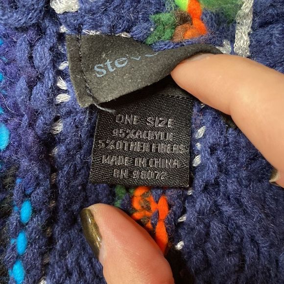 Steve Madden scarf - Picture 5 of 6